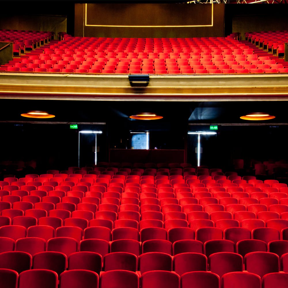 Teatro: Abrirán el Radio City y el Roxy en temporada
