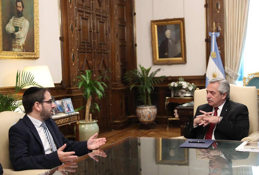 En Casa Rosada, el presidente de la Nación recibió a las autoridades de la AMIA