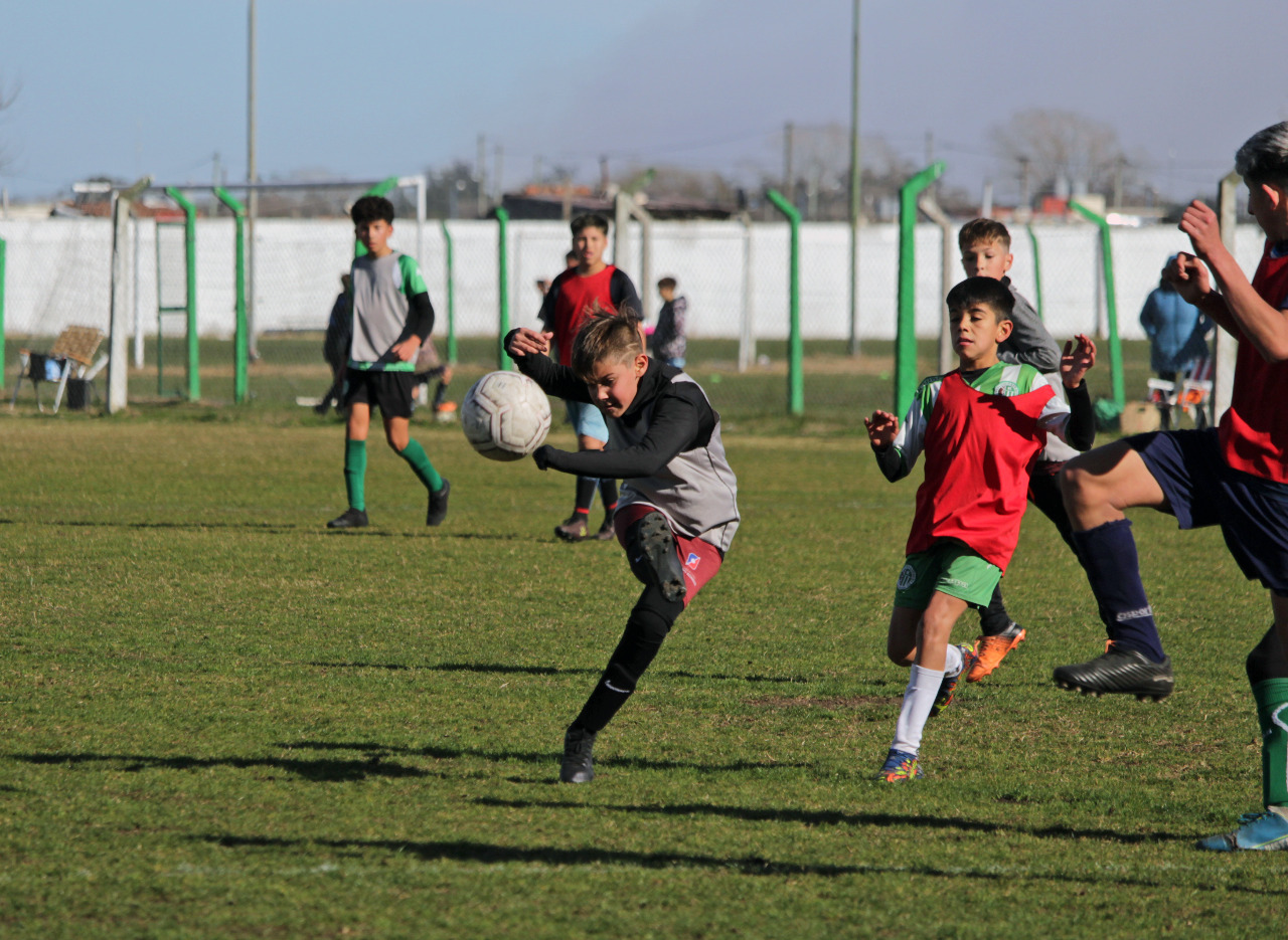 Fútbol: exitosa prueba de jugadores en Mar del Plata