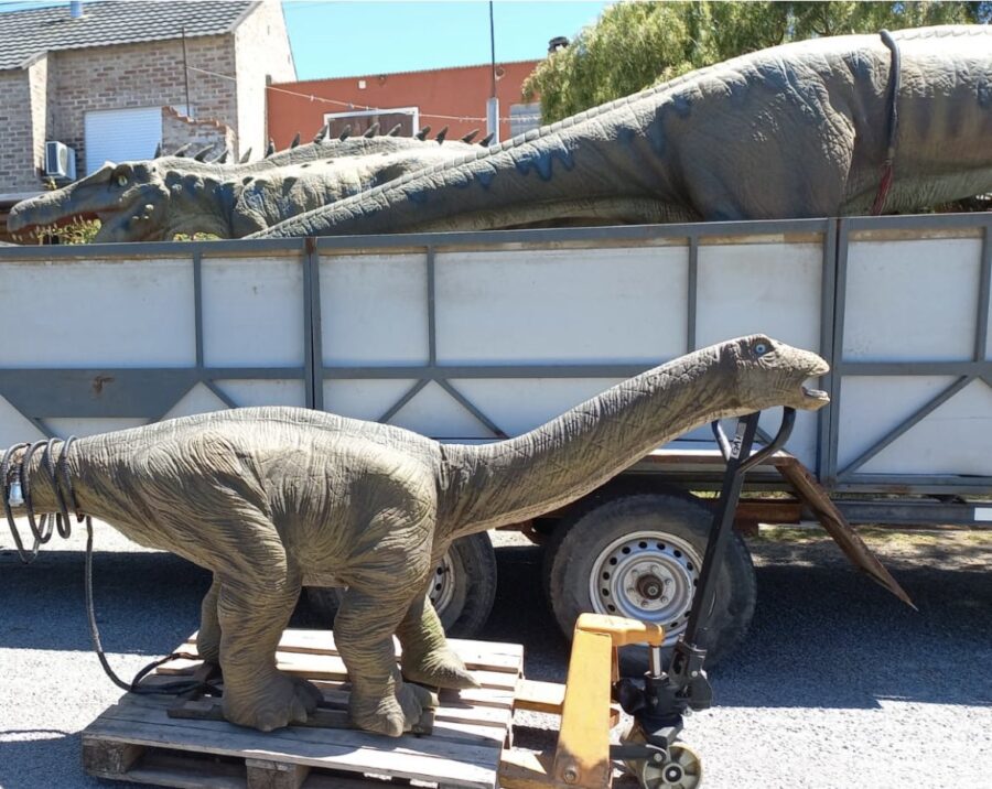 Una familia de Dinosaurios ya está en viaje a Mar del Plata para disfrutrar el Verano 2023