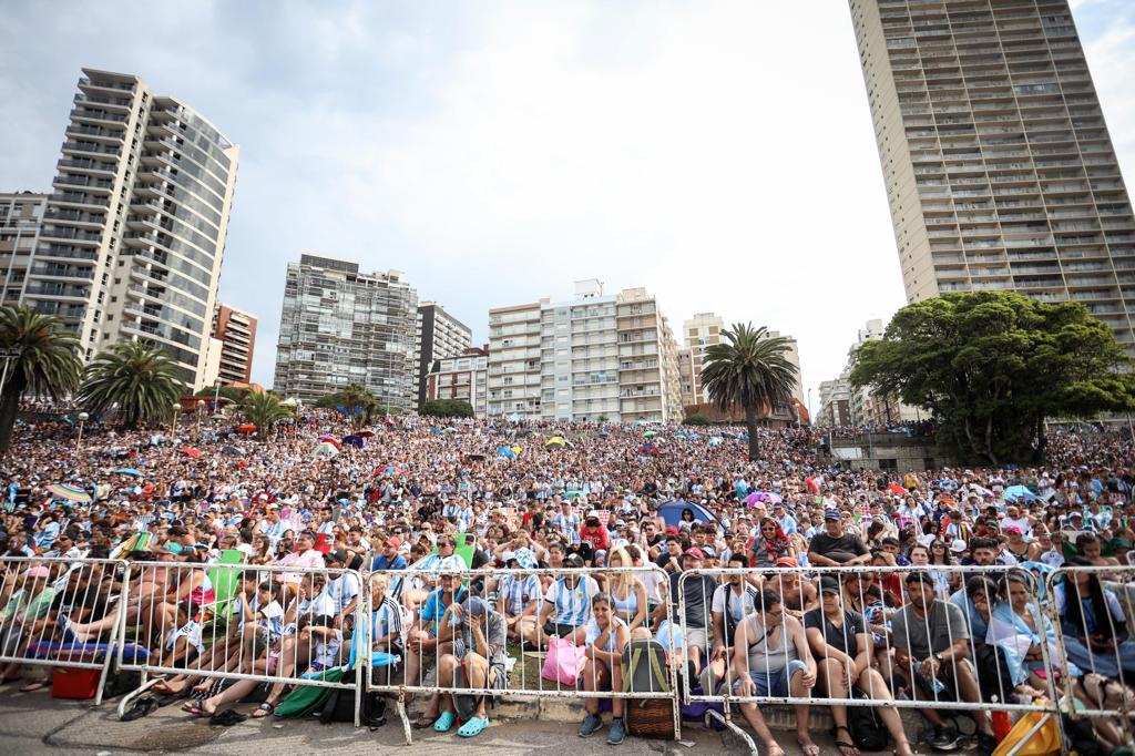 Video del impresionante festejo de hinchas de Argentina en Fan Fest Mar del Plata