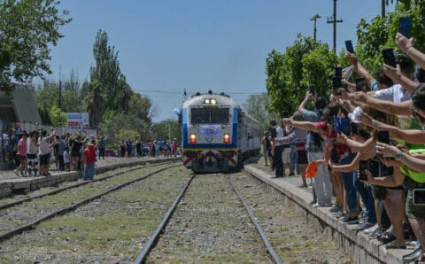 Después de 33 años un tren recorrió Mendoza
