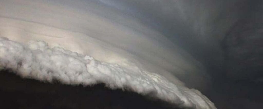 La Noche de los 100 Tornados: el desastre climático que marcó la historia reciente de Mar del Plata 3 Supercelda 00