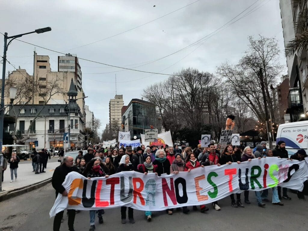 Crisis de Cultura en Mar del Plata: Nino Ramella expondrá desde la Banca 25 3 WhatsApp Image 2023 09 06 at 18.07.13