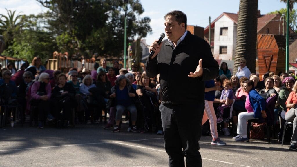 Más de 1.000 personas de distintos barrios dieron lugar al "Tributo a la Amistad" 3 IMG 20231116 WA0037