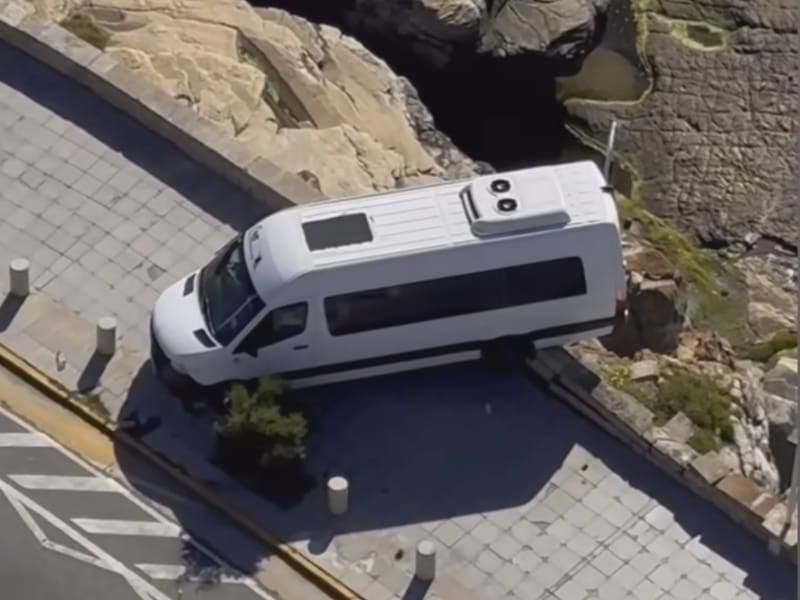 mini bus