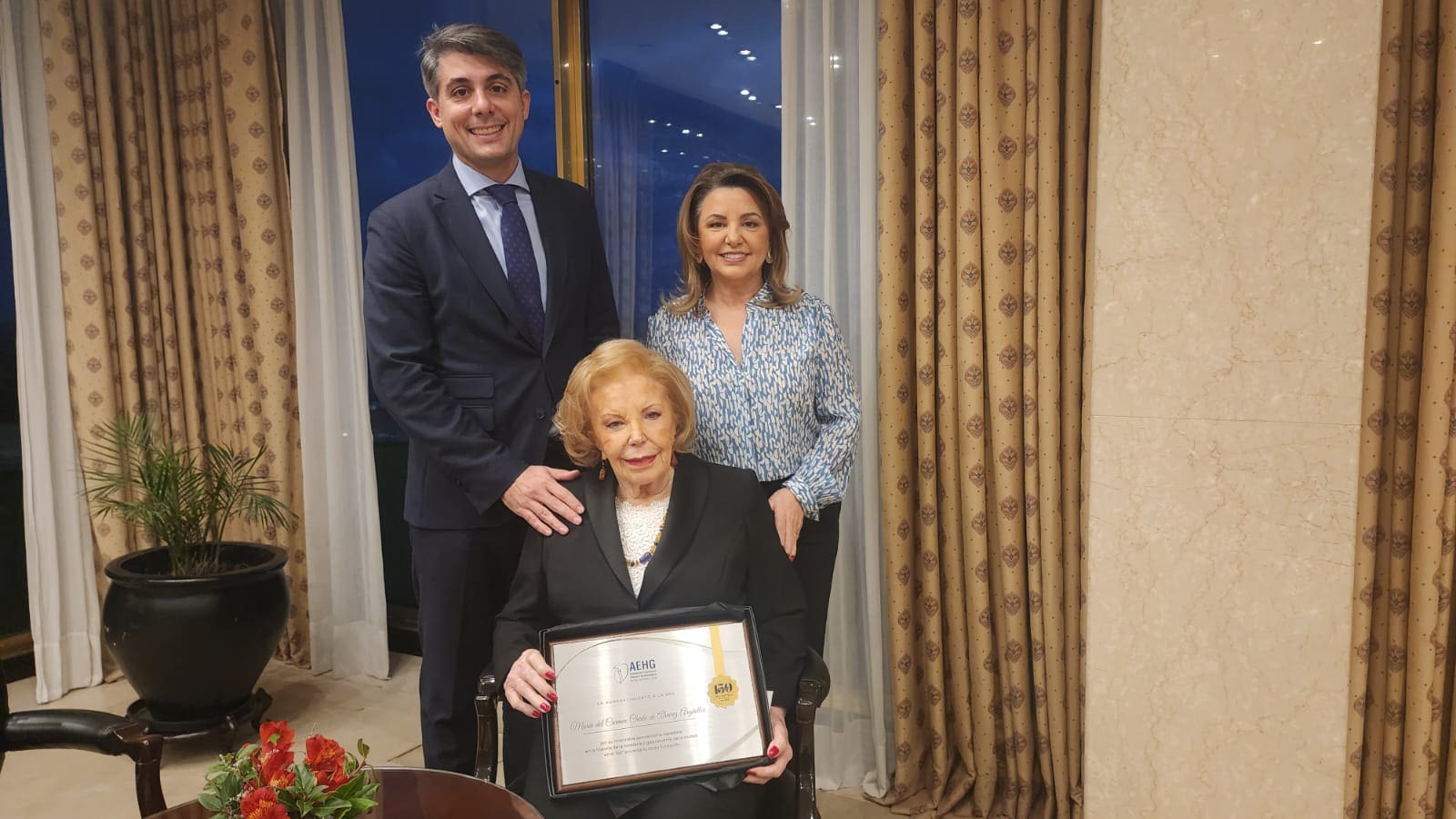 Reconocimiento a Maria del Carmen Alvarez Argüelles - NoticiasMDQ