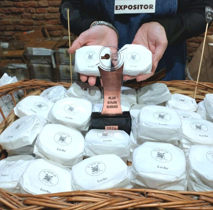El alfajor marchiquitense Armandine DOzouville premiado en el Mundial del Alfajor