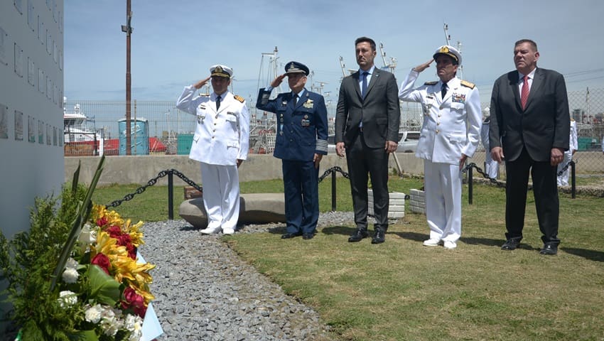 Homenaje al submarino ARA “San Juan” y a sus 44 tripulantes 3 15 11 ceremonia susj mdq 16