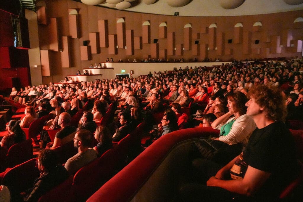 publico Okasan