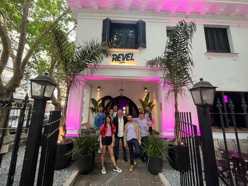 revel