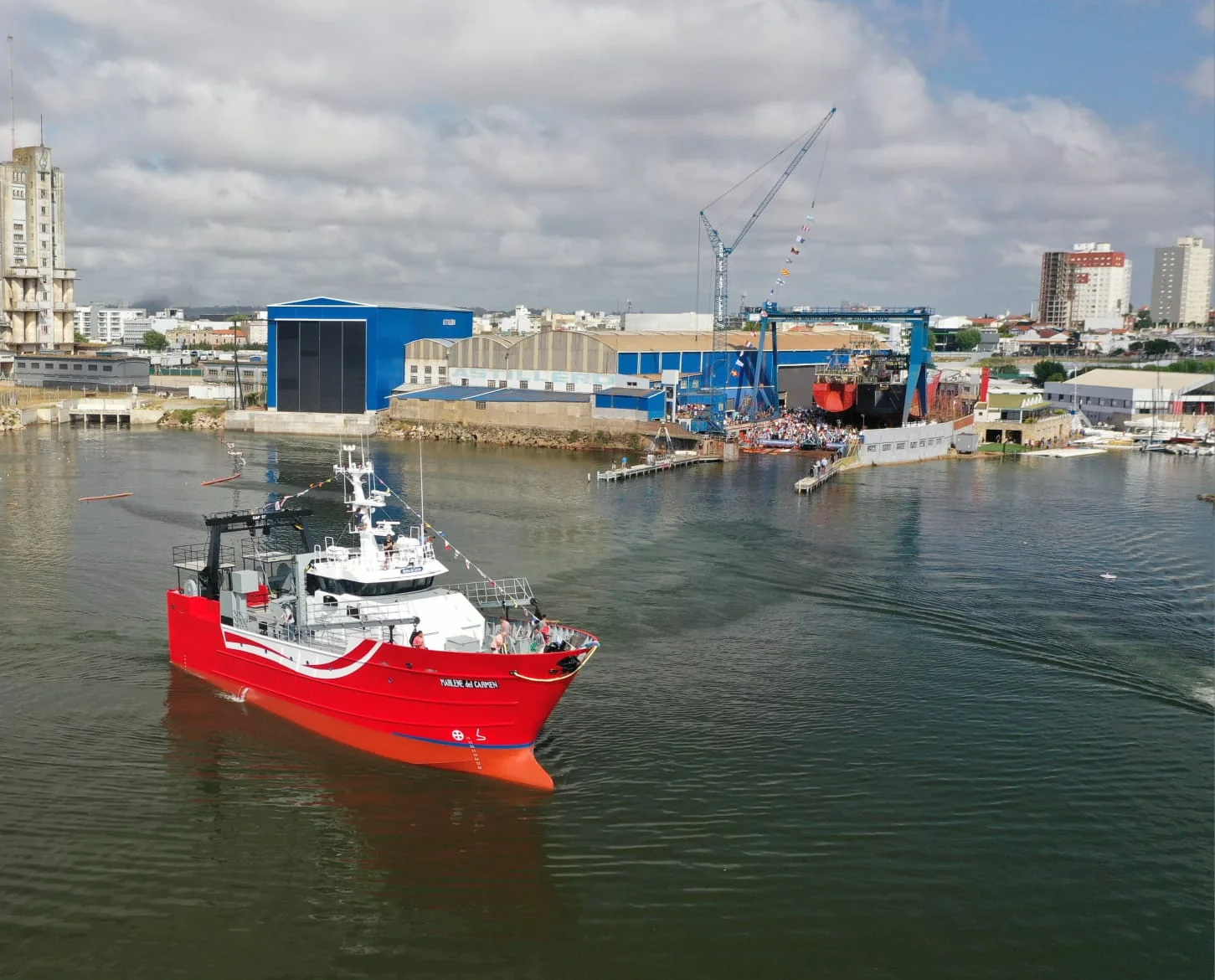 Astillero Contessi realizó su botadura #151 en medio de un panorama adverso para el sector pesquero y naval 3 WhatsApp Image 2025 02 01 at 12 1