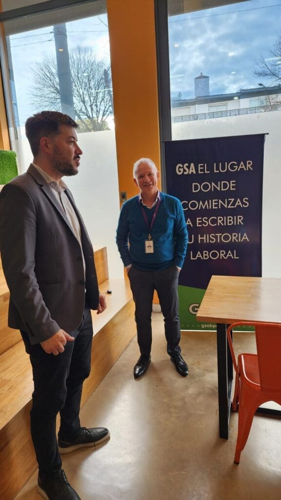 Emiliano Recalt visitó GSA BPO, un ejemplo de crecimiento tecnológico y humano en Mar del Plata 5 WhatsApp Image 2025 05 09 at 12.33.45 PM 1
