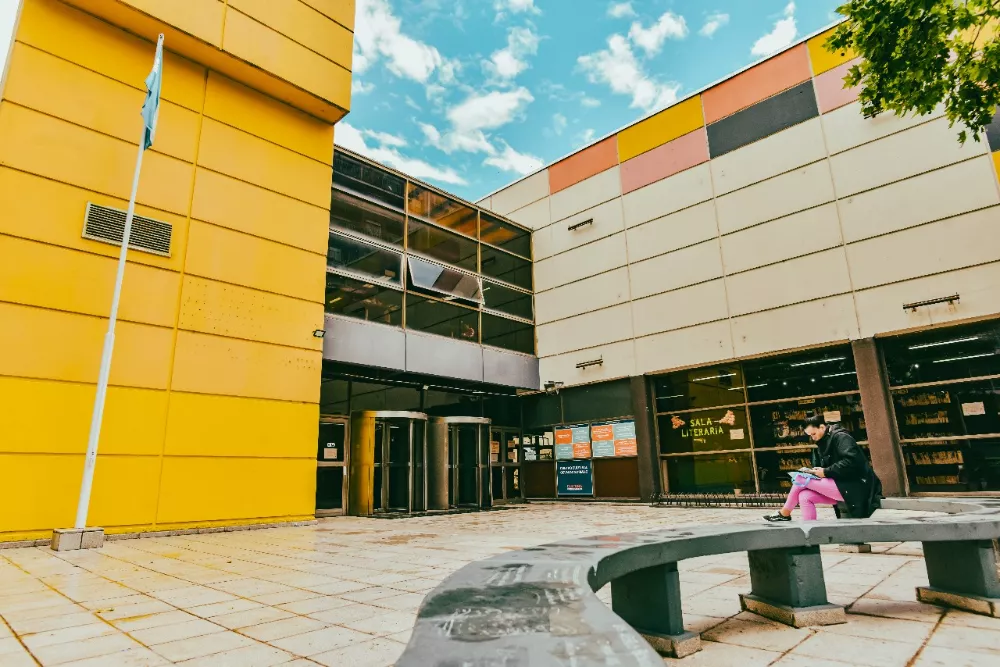biblioteca