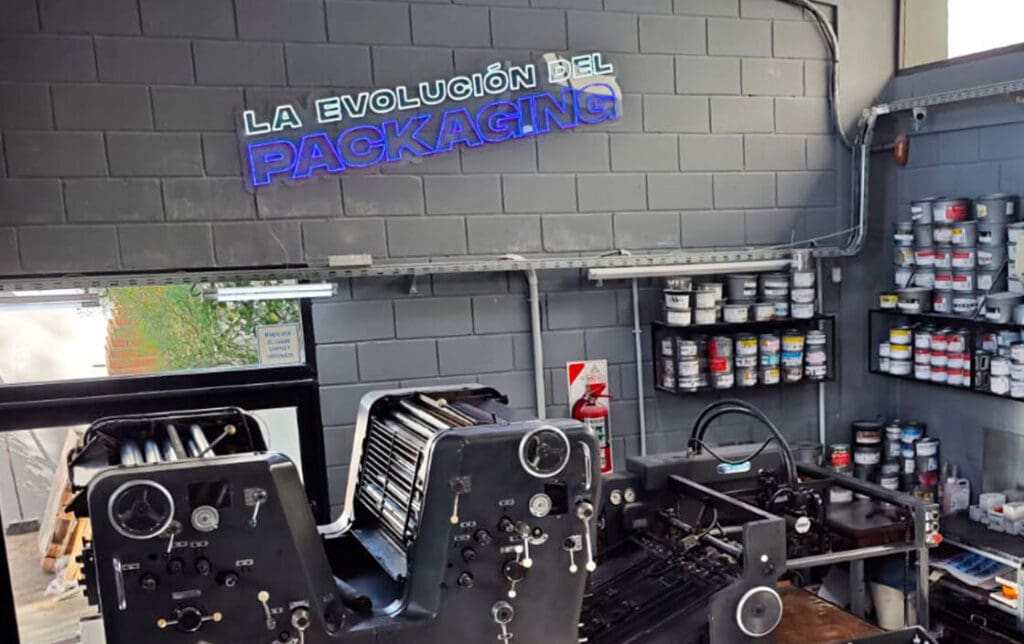 El alma detrás del cartón y la tinta: El brindis de Gráfica Tucumán por un 2025 de sueños cumplidos 4 gt 1